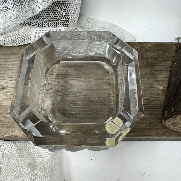 Vintage Bohemian Crystal Ashtray With Frosted Zodiac Design Elegant  & Heavy - Picture 16 of 16